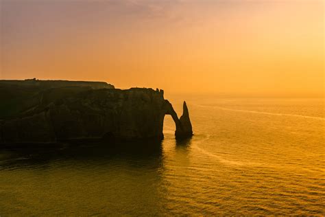 Landscapes of Normandy – Easy Photography Guide to Étretat - Sunset Obsession