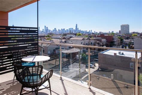 Chicago Hotel Balconies We Love — The Most Perfect View