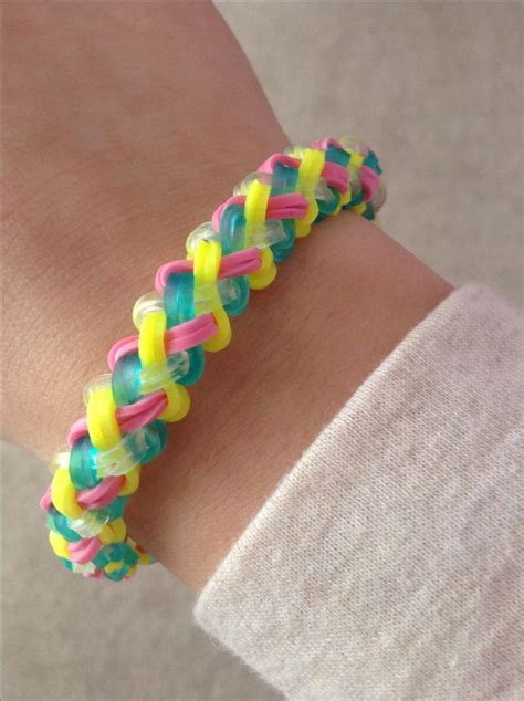 83 best Loom bands images on Pinterest | Rainbow loom patterns, Loom ...