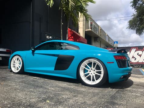 Miami Blue Audi R8 V10+ : r/ImagesOfFlorida