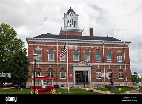 Old courthouse in Marshall, Clark County, Illinois, United States Stock ...