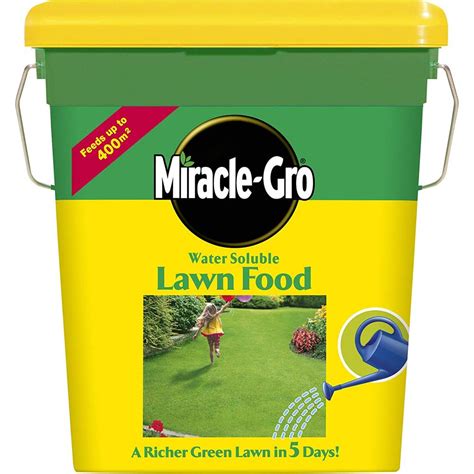 Miracle-Gro Lawn Food 2Kg - Lawn Feeds and Treatments - Polhill Garden ...