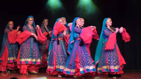 Classical Persian Dance - YouTube