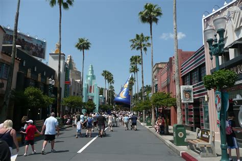 File:Hollywood Boulevard at Disney's Hollywod Studios by The Consortium.jpg - Wikimedia Commons