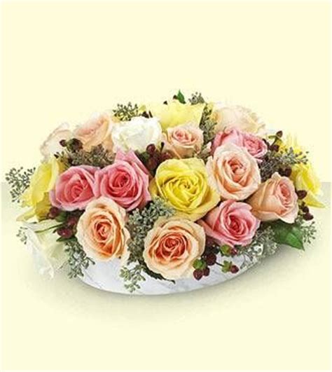 FTD Nostalgia Rose Bouquet - Premium Selections - Flowers Fast