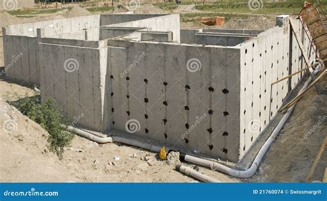 Concrete Foundation Of A New House Stock Images - Image: 21760074