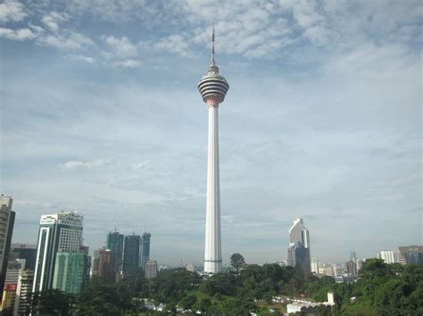 Base Jumping KL Tower Kuala Lumpur Malaysia