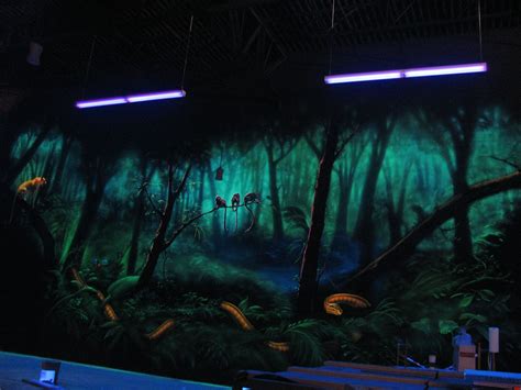 blacklight bedroom paint ideas - Google Search | Light wall art, Black light room, Jungle mural