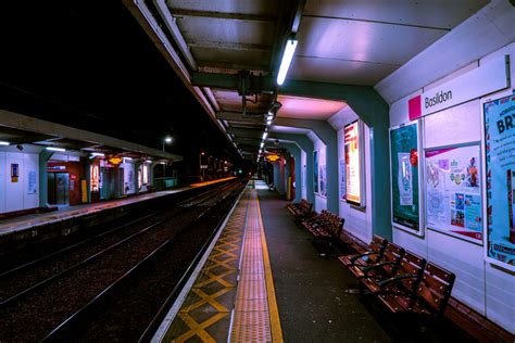 Basildon Train Station | Basildon Photos - Night Photography