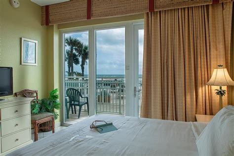 ROYAL FLORIDIAN RESORT - Ormond Beach FL 51 South Atlantic 32176