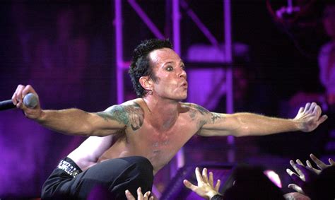 Aggregate more than 65 scott weiland tattoos super hot - in.cdgdbentre