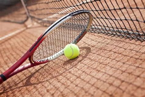 Tennis Accessories Handbook - Our Top Tennis Racket & Gear Picks