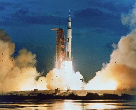 Apollo 11's Vintage Tech: The Most Amazing Moon Landing Innovations | Space