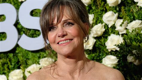 Sally Field makes shock revelations in New York Times interview ...