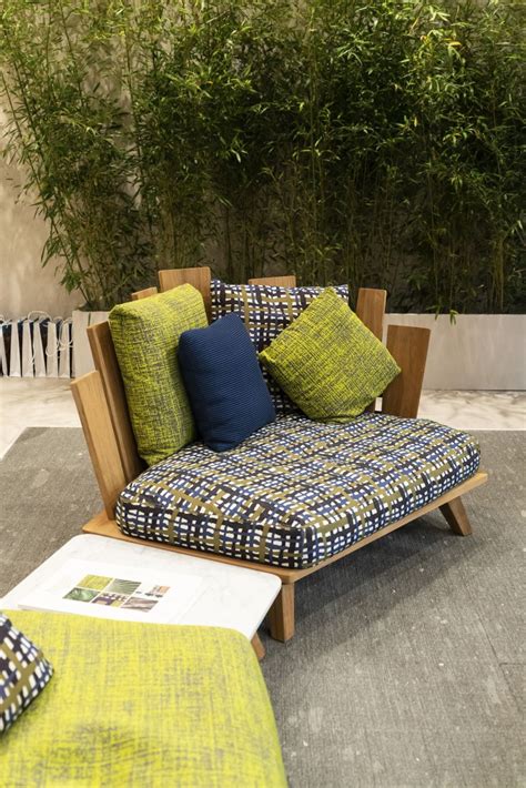 10 Modern Outdoor Furniture Designs With Stylish and Unexpected Features