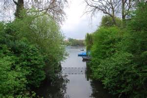 Boating lake, Regent's Park © N Chadwick cc-by-sa/2.0 :: Geograph Britain and Ireland