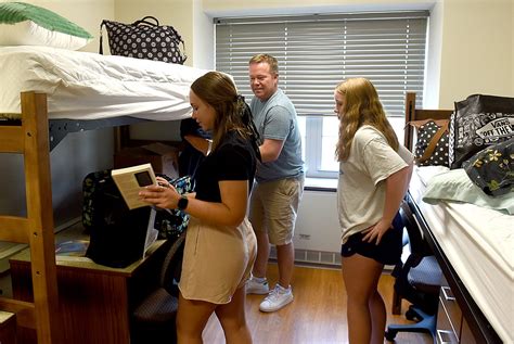 University of Missouri students move-in day for student dorms