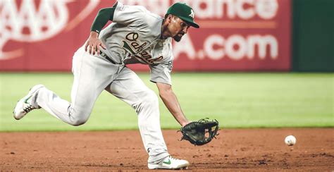 Blue Jays signing free agent shortstop Marcus Semien to $18M deal | Offside