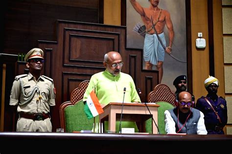 Free Photo : Budget session of Jharkhand Legislative Assembly begins, Governor said â ...