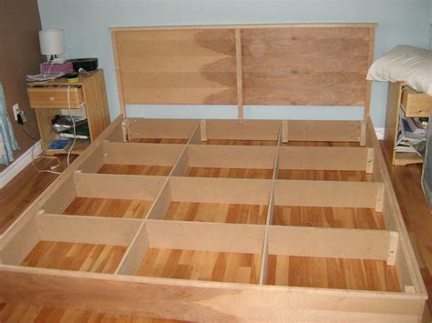 Easy & Cheap DIY Hardwood King Platform Bed Plans | Autodidaktos | Diy platform bed, Platform ...