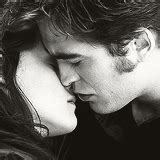 Bella & Edward Kisses - Edward and Bella Icon (34057104) - Fanpop