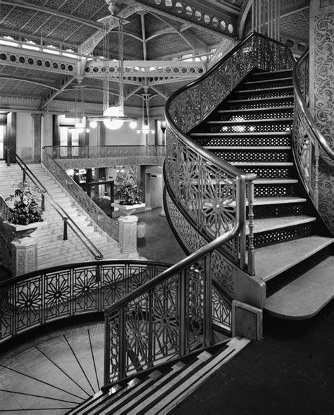 Rookery building by Frank Lloyd Wright | METALOCUS