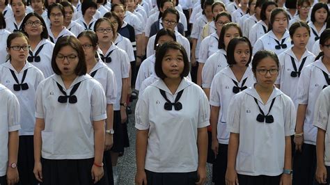 Thailand: Shorter school day takes pressure off pupils - BBC News