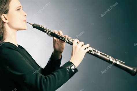 Músico clásico oboe tocando: fotografía de stock © alenavlad #14723253 ...