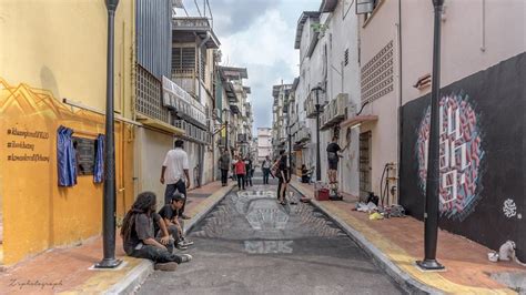 [PHOTOS] These Street Murals In Kluang Are Looking Pretty Amazing!