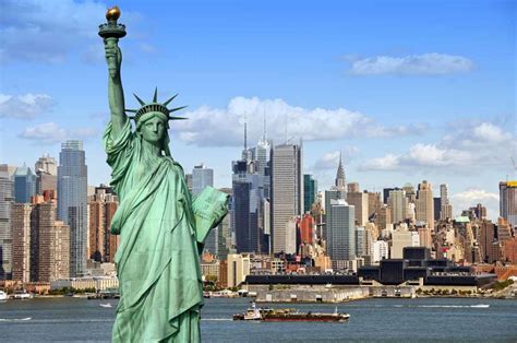 20 USA Landmarks and Monuments For Your Bucket List In 2024