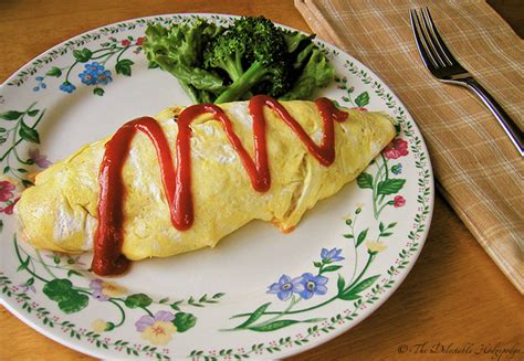 Omurice (Omelette Rice) Recipe - The Delectable Hodgepodge