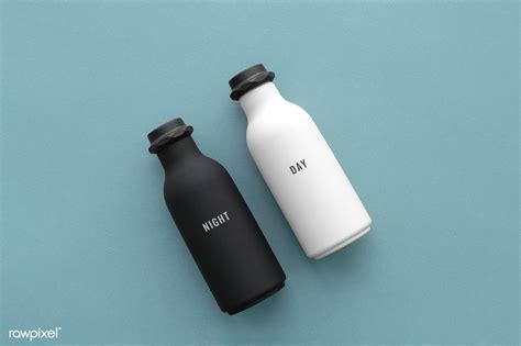 Minimal reusable water bottle mockup design | premium image by rawpixel.com / Donlaya / Teddy ...