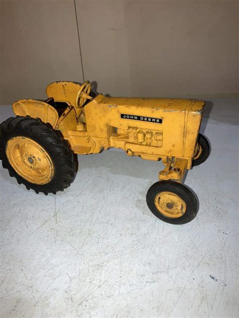 Antique Toy Tractors Value (Identification & Price Guides)