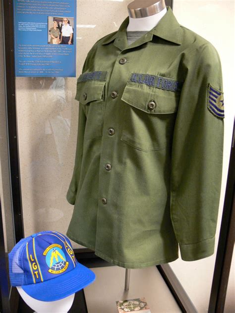 Heritage display shows off prior Air Force uniforms > 302nd Airlift ...