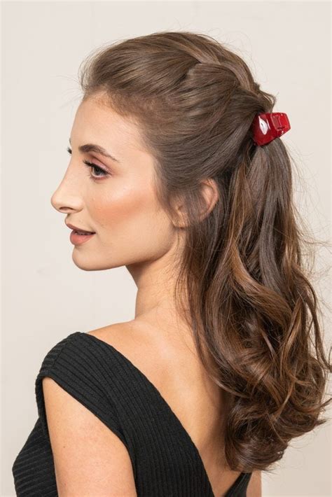 6 Claw Clip Hairstyles Inspo for Your Next Effortless Updo | All Things ...