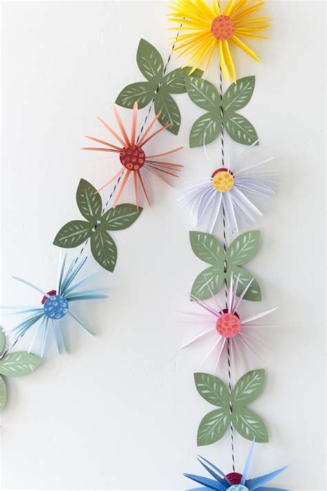 Cute And Easy DIY Paper Flower Garland - Shelterness