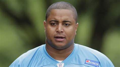 Panthers OL Jonathan Martin to announce retirement