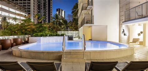 Hilton Garden Inn Waikiki Beach - Global Escapes