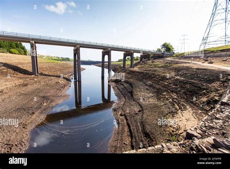 Ripponden,West Yorkshire, UK, 28th August 2022 UK Weather Baitings Dam is at its lowest level in ...