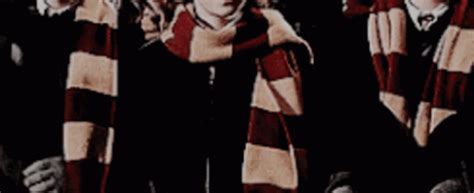 Harry Potter Wand GIF - Harry Potter Wand Magic - Discover & Share GIFs