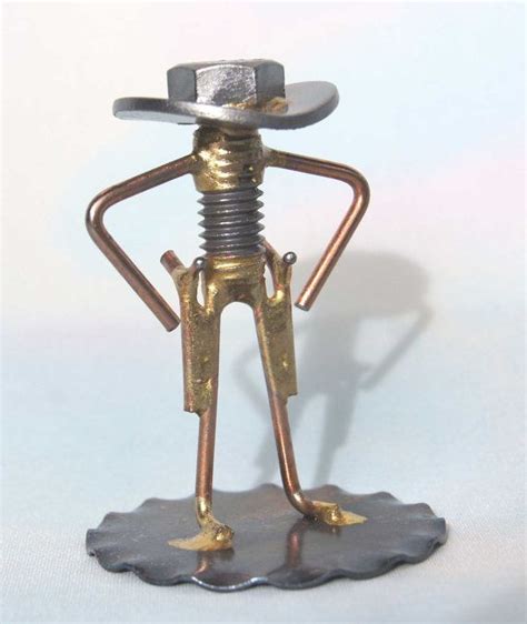 Welded NUT and BOLT Cowboy GUNSLINGER от EnjoyingAntiques на Etsy | Scrap metal art, Metal ...