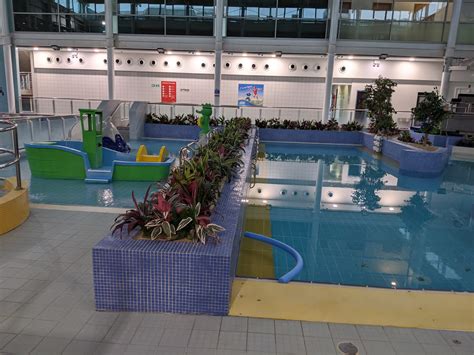 Aqua Vale Swimming Pool Review - Free Time with the Kids