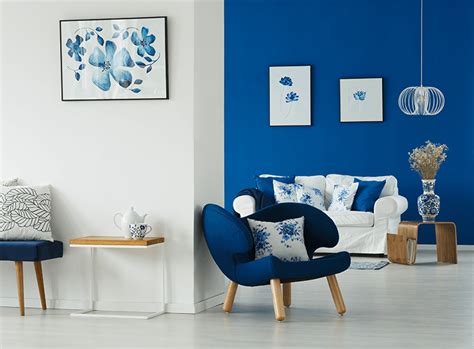 Add a Touch of Elegance with Royal Blue Paint | WOW 1 DAY PAINTING