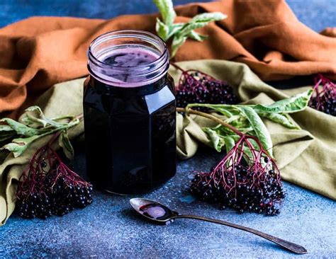 How to Make Elderberry Syrup: Simple Recipe with Fresh or Dried Berries