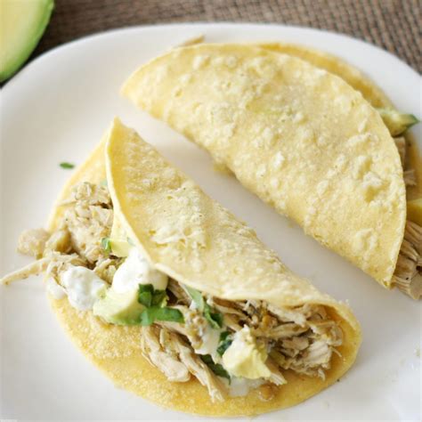 Slow Cooker Tomatillo Chicken Soft Tacos – 5 Boys Baker