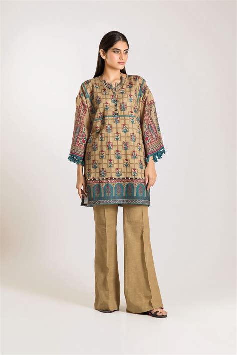 Latest Khaadi Winter Dresses Collection 2019-2020 (17) - StylesGap.com