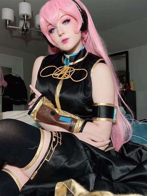 My luka megurine cosplay!!! : r/Vocaloid