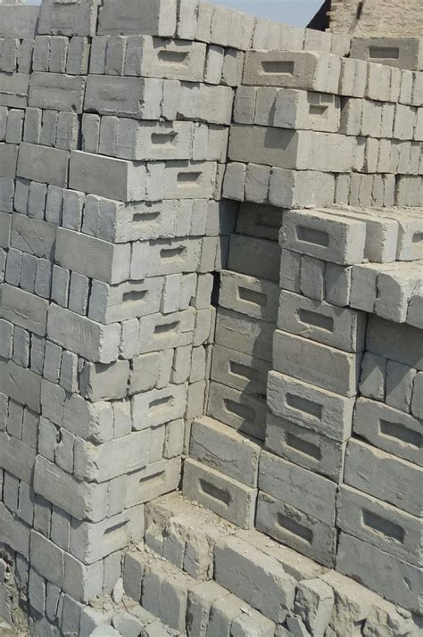 Fly Ash Bricks at Rs 3 | Fly Ash Bricks in Hapur | ID: 18821271612