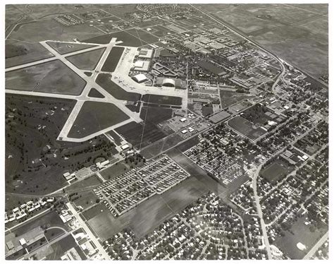 Chanute Air Force Base, 1980s | Aerial view of Chanute Air F… | Flickr