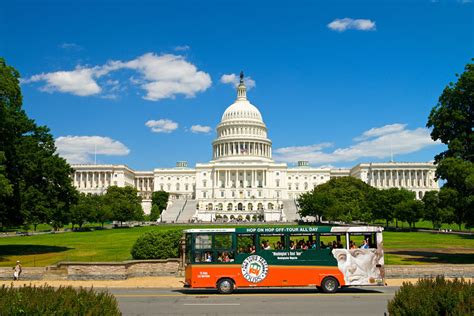 Washington DC Night Tour | Monuments By Moonlight Tours